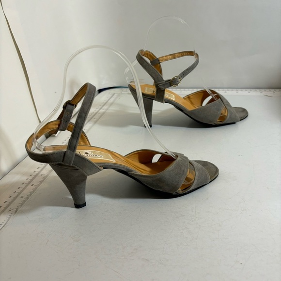 Vintage Kinney women’s grey strappy high heeled sandals in size 8.5 - Picture 4 of 11
